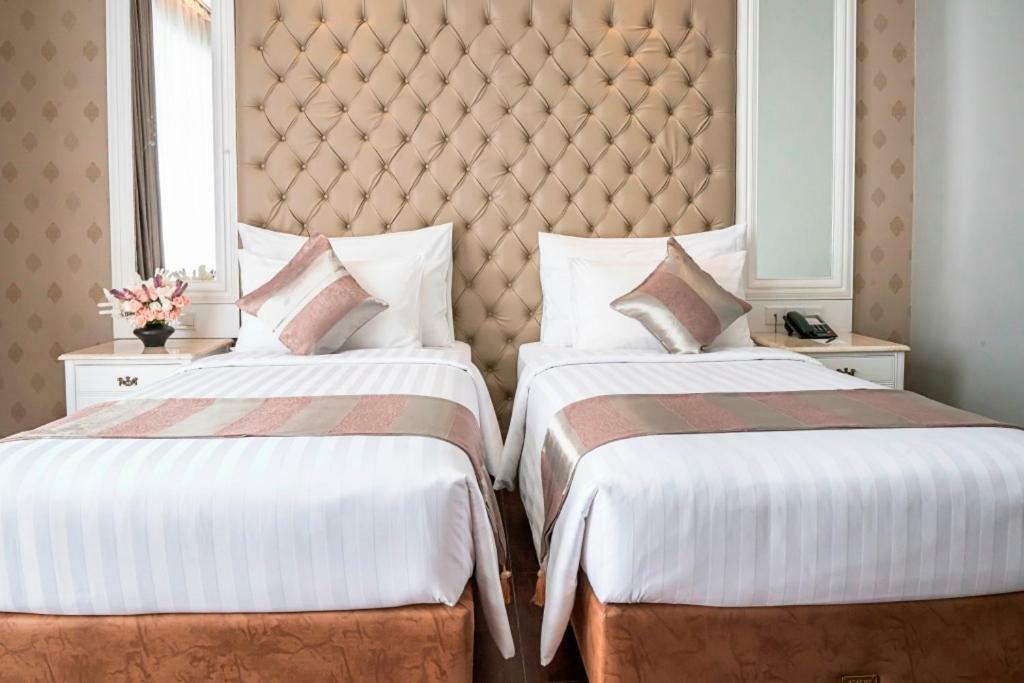 Savero Hotel Depok Eksteriør billede